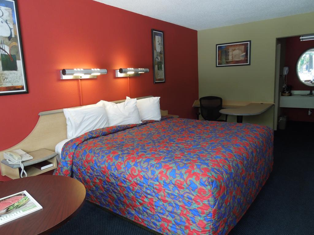 Red Roof Inn Williamsburg Chambre photo